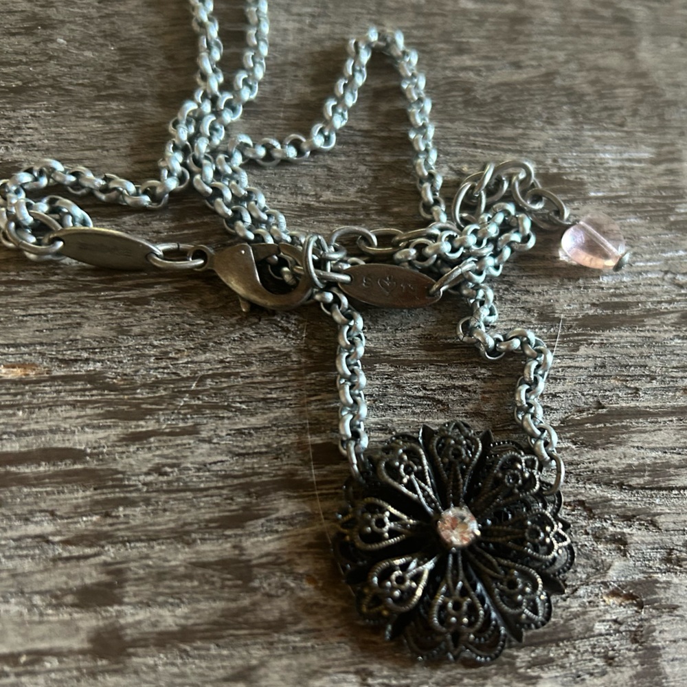Vintage Elegant Black and Silver Pendant Necklace